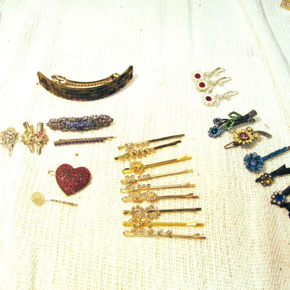 VTG 90'S MISC HAIR CLIPS & PINS, SOME W/RHINESTONES 27 PIECES - Picture 1 of 7
